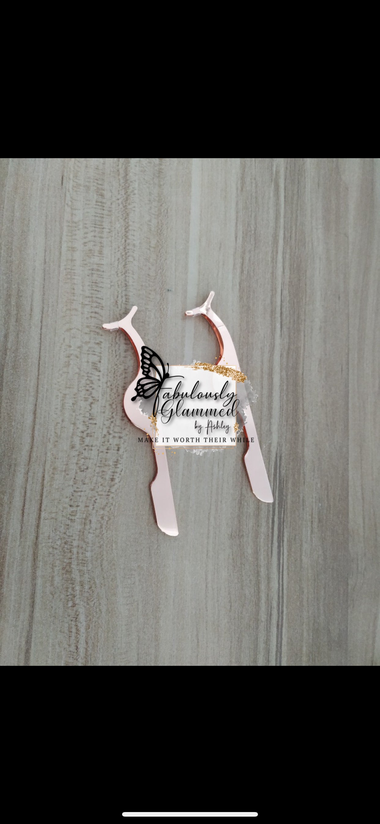 ROSE GOLD EYELASH APPLICATOR